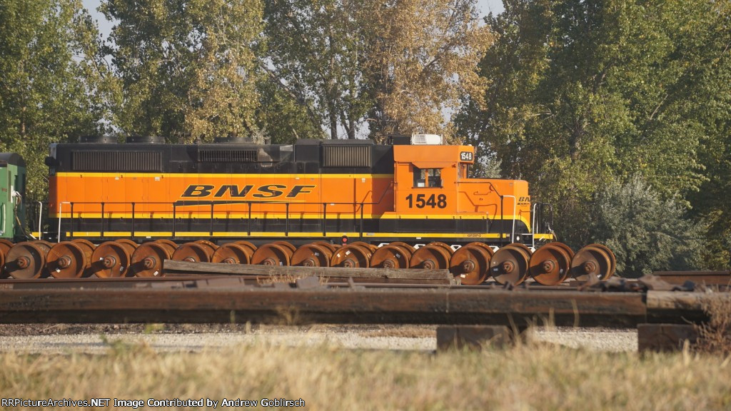 BNSF 1548